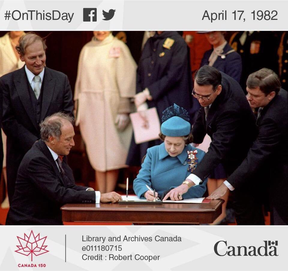 1982年加拿大权利与自由宪章签署现场